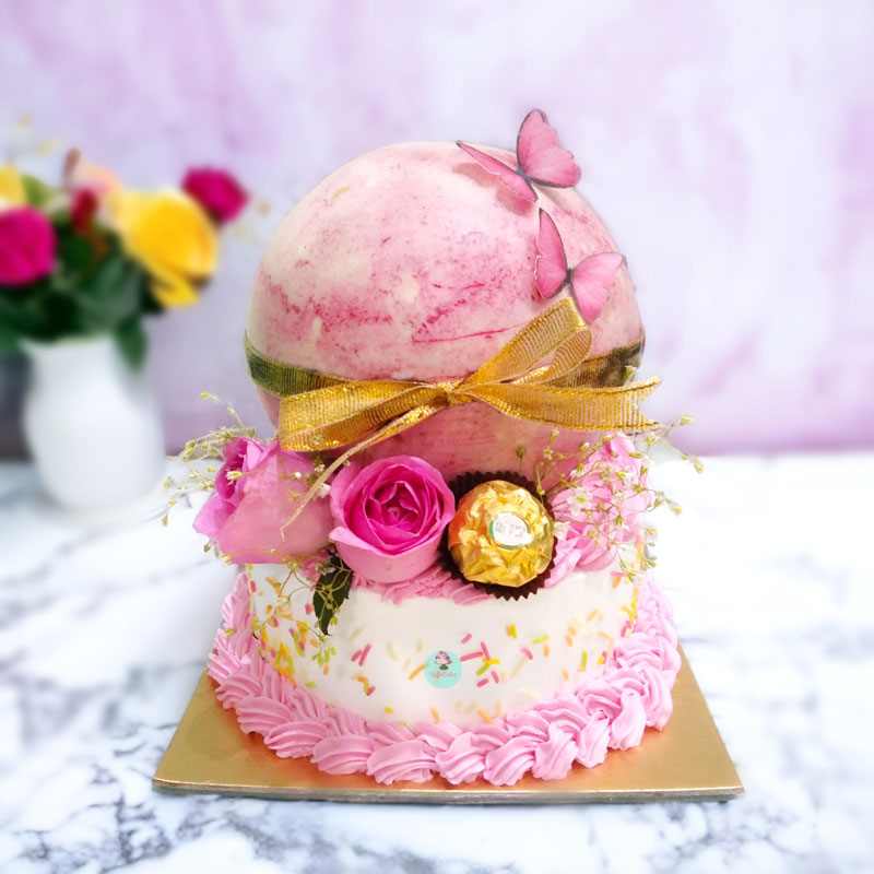 Pink-Butterfly-Pinata-Cake